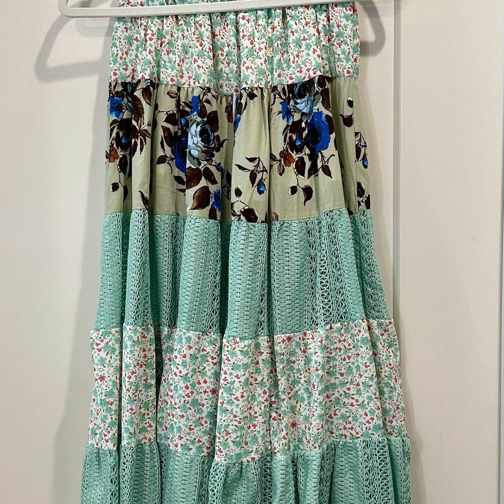 POL Mint Green Tiered Maxi Skirt with Blue Floral Accents - Picture 2 of 3